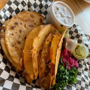 El Mariachi Birria Y Tacos - Queso tacos - Tacos Near Me - Everett, Washington
