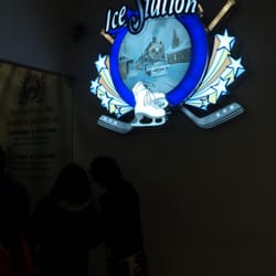 Ice Station - La entrada a la pista de hielo