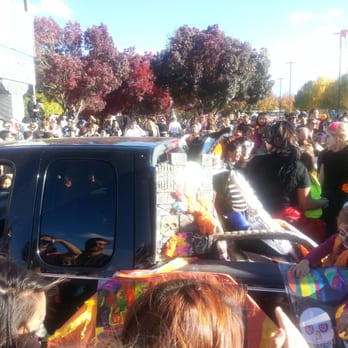 Marigold Parade - Festivals Near Me - Albuquerque, New Mexico