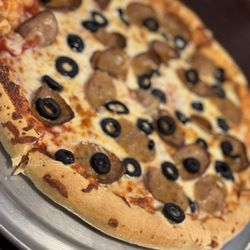 Pontiac House Of Pizza - Sausage and olive pizza
