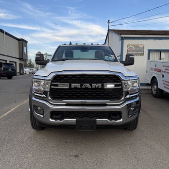 Amazon Towing - Towing Near Me - Lynnwood, Washington