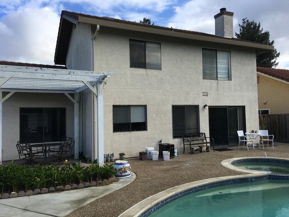 Slide of Clean Builders and Deluxe Windows