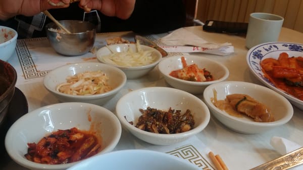 Minari Oriental Restaurant 3311 W Bryn Mawr Ave Chicago Il Restaurants Mapquest