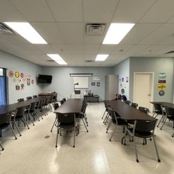 Triangle Driving II - The Classroom where you learn how to drive.