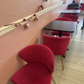Livin Sweet - dining area - Desserts Near Me - Belmont, California