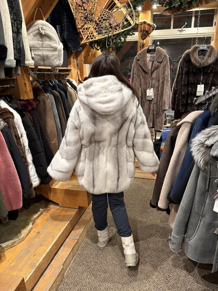 Norsk Leather & Fur Logo