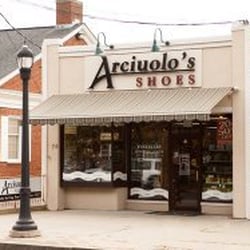 Arciuolo's Shoes - Arciuolo's Shoes: Connecticut's oldest shoe store.