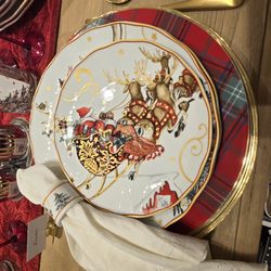 Williams-Sonoma - Holiday table setting