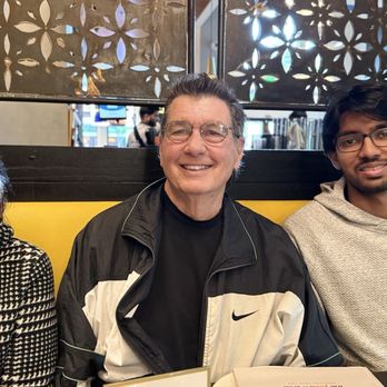The Yellow Chilli - Danville - cute family lol - Indian Near Me - Danville, California