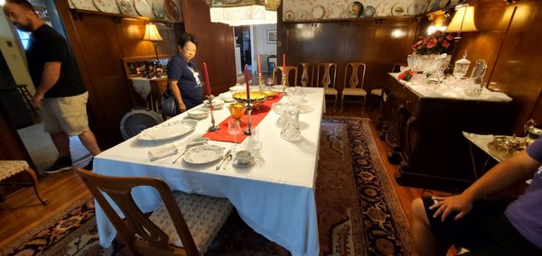 Seelye Mansion by null