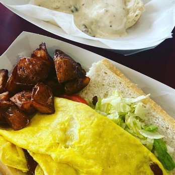 Windy Corner Market - BLT Eggs & Bacon with home fries. - American Near Me - Lexington, Kentucky Windy Corner Market - BLT Eggs & Bacon with home fries. - American Near Me - Lexington, Kentucky