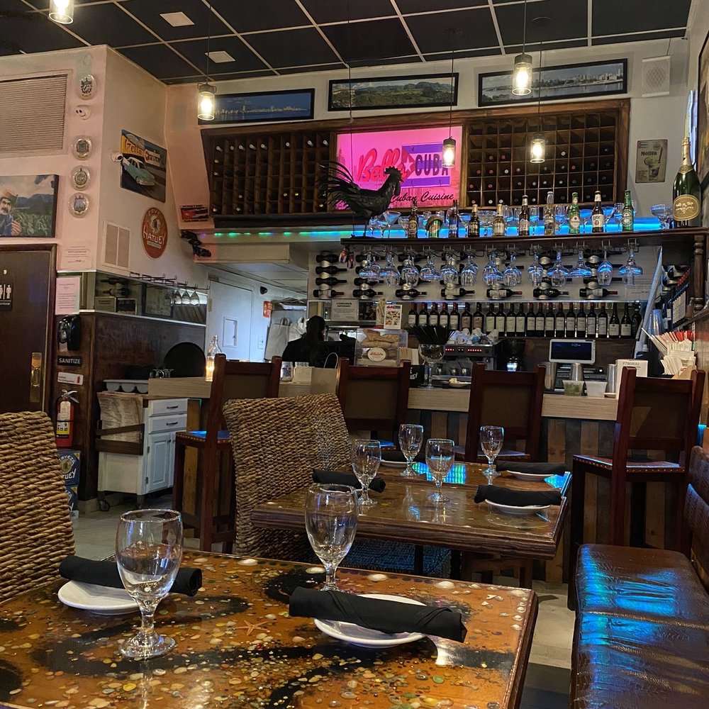 Bella Cuba - Seating and bar - Cuban Near Me - Miami Beach, Florida Bella Cuba - Seating and bar - Cuban Near Me - Miami Beach, Florida
