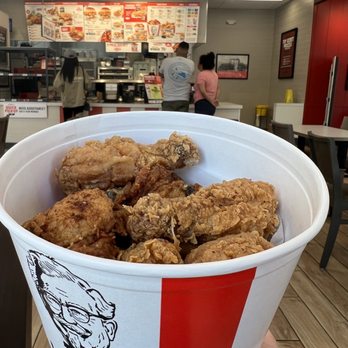 KFC - Fast Food Near Me - Woodinville, Washington KFC - Fast Food Near Me - Woodinville, Washington