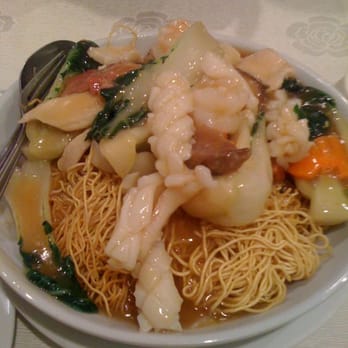 Ho Yuen Kee - House special chow mein - Chinese Near Me - Vancouver, British Columbia