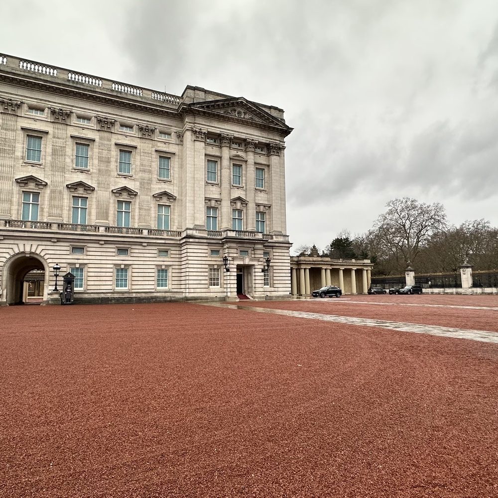 Buckingham Palace - Buckingham Palace exterior - Landmarks & Historical Buildings Near Me - London, XGL