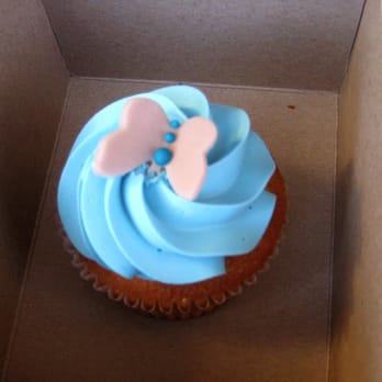 La Farine - Vanilla cupcake (look at the butterfly!) - Bakeries Near Me - Oakland, California La Farine - Vanilla cupcake (look at the butterfly!) - Bakeries Near Me - Oakland, California