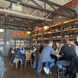 Cantine - Saturday afternoon at Cantine