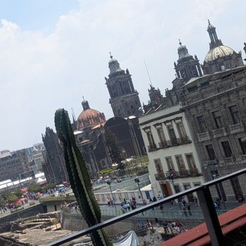 El Mayor - The view of El Templo Mayor and the plaza - Mexican Near Me - Ciudad de México, DIF El Mayor - The view of El Templo Mayor and the plaza - Mexican Near Me - Ciudad de México, DIF