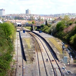 Parson Street Station - Parson Street from Bedminster Down Road: Photo courtesy of Weirdoldhattie on Wikipedia.