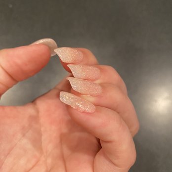 Illusions Hair Salon & Spa - Nail, not buffed or cleaned enough - Hair Salons Near Me - Ashburn, Virginia