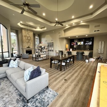 Everything Clean Cleaning Services - Commercial lobby for Condos - Home Cleaning Near Me Everything Clean Cleaning Services - Commercial lobby for Condos - Home Cleaning Near Me