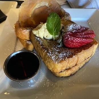 Toast - Creme brûlée French toast - Breakfast & Brunch Near Me - Temecula, California Toast - Creme brûlée French toast - Breakfast & Brunch Near Me - Temecula, California