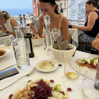 Dau Cila - Wine Bars Near Me - La Spezia, SP Dau Cila - Wine Bars Near Me - La Spezia, SP