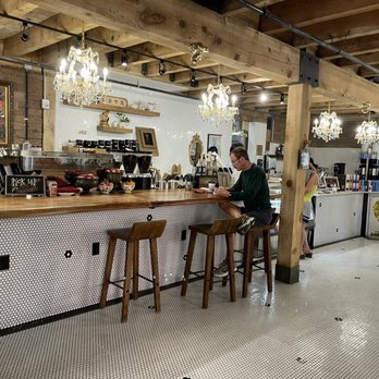FeelLove Coffee - Nice room and even a FULL BAR!!! - Coffee & Tea Near Me - St. George, Utah FeelLove Coffee - Nice room and even a FULL BAR!!! - Coffee & Tea Near Me - St. George, Utah