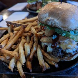 The Thistle Gastropub - Farmhouse burger and fries