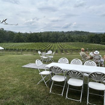 Brook Hollow Winery - The grounds. - Wineries Near Me - Columbia, New Jersey