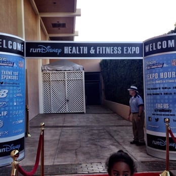 Avengers Super Heroes Half Marathon Weekend - Red carpet entrance of the expo. - Races & Competitions Near Me - Anaheim, California