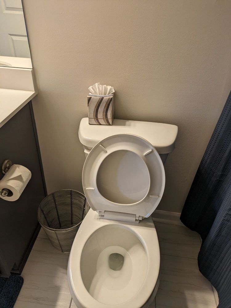 ROSA’S CLEANING Updated April 2024 Request a Quote 300 W Adams St