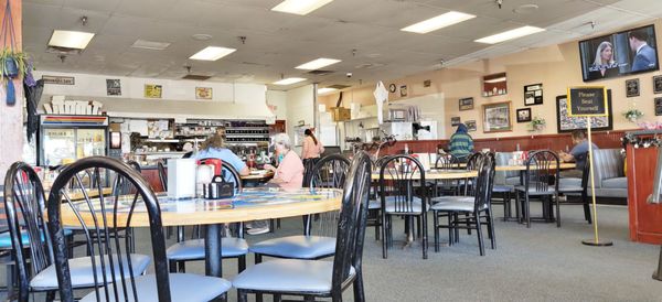 Photo of Mike & Ronda's The Place - Flagstaff, AZ, US. Not Too Busy Post Lunch Hour
