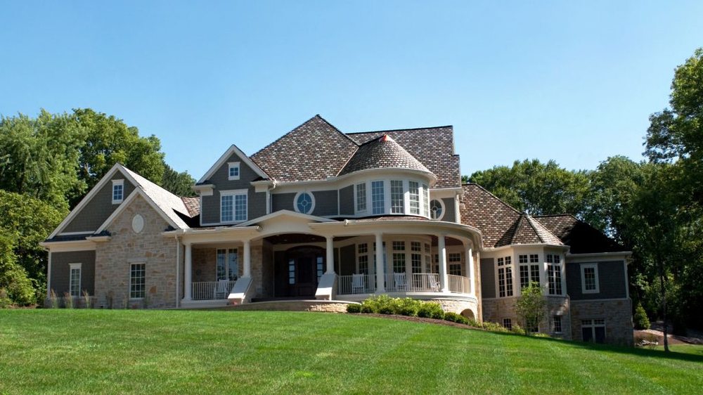 Slide of The Roof Clinic