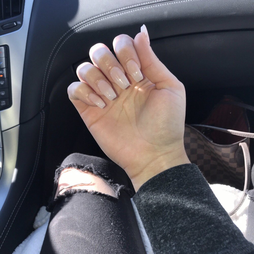 Lana's Diamond Salon - Nail Salons Near Me - Downey, California