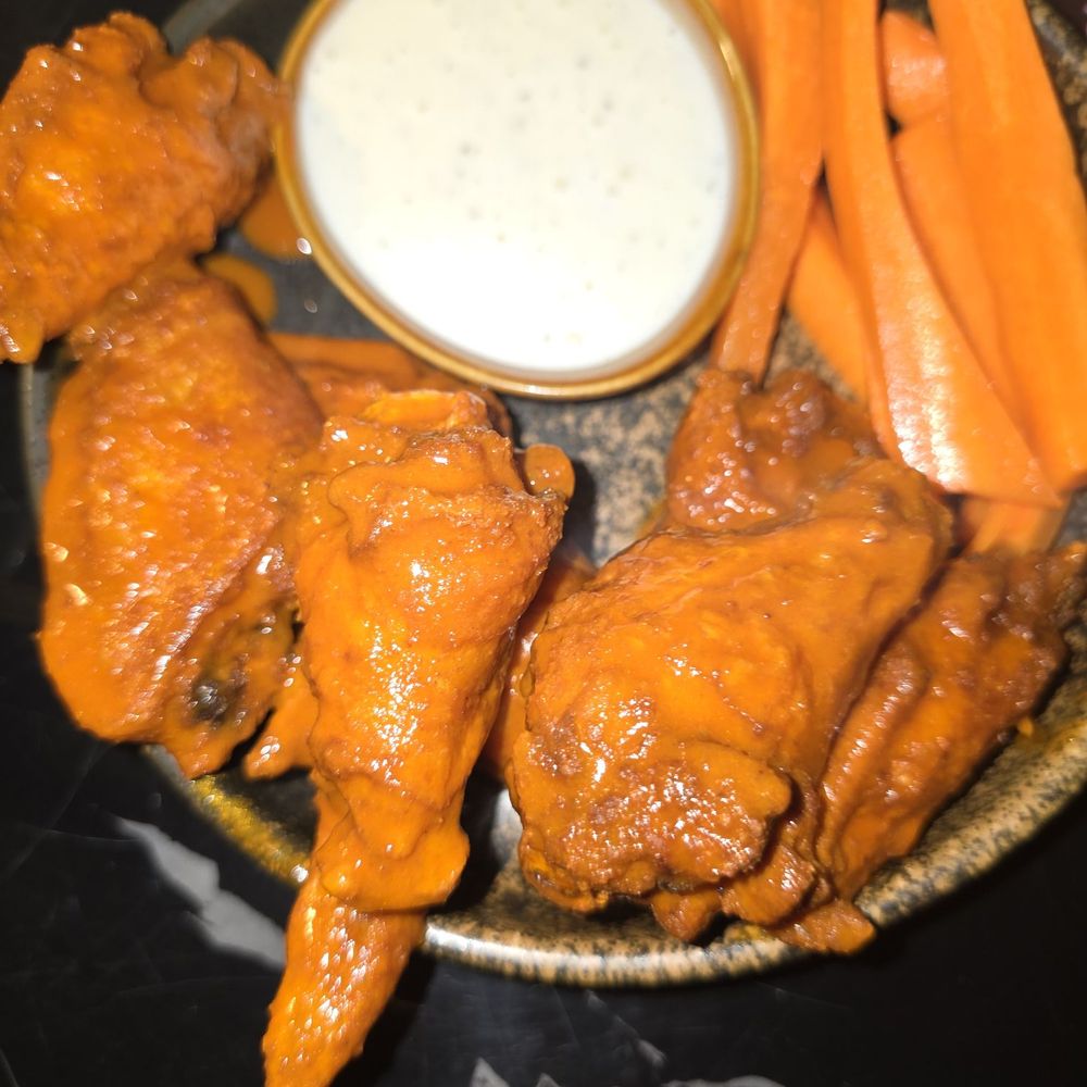 Cafe Rich - Buffalo wings - Mediterranean Near Me - Los Angeles, California