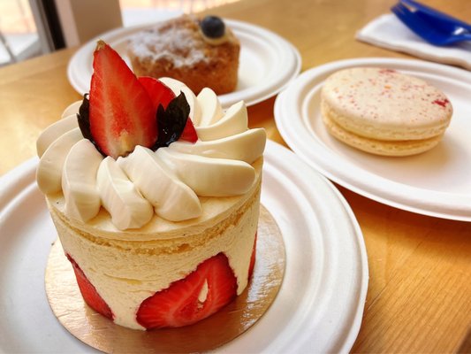 D’Andrews Bakery & Cafe by null