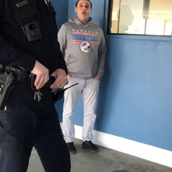 Baron Nissan - When only the police can get these crooks to give straight answers - Car Dealers Near Me - Greenvale, New York Baron Nissan - When only the police can get these crooks to give straight answers - Car Dealers Near Me - Greenvale, New York