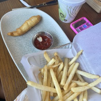 Agave - Grand daughter already tore up a chicken and enjoyed the little hand basket that the fries came in. - Mexican Near Me - San Jacinto, California Agave - Grand daughter already tore up a chicken and enjoyed the little hand basket that the fries came in. - Mexican Near Me - San Jacinto, California