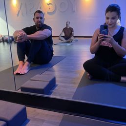 Yoga six studio Yoga six studio