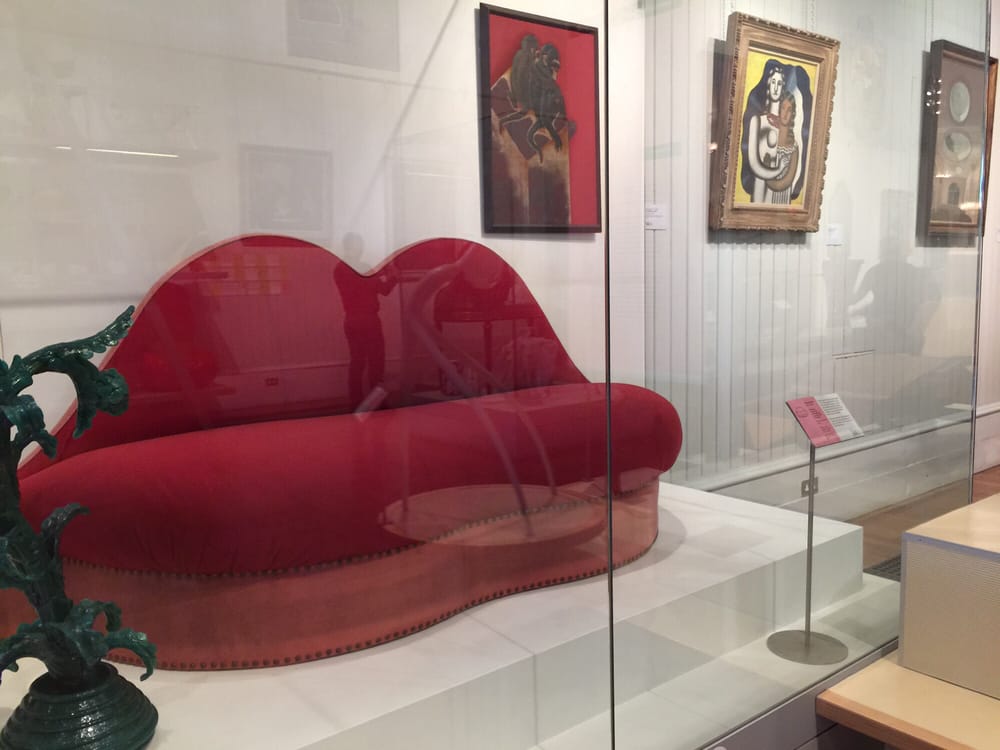 The Dali Mae West Lips Sofa Yelp