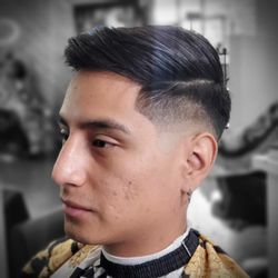 Tony blends - Mid fade comb over
