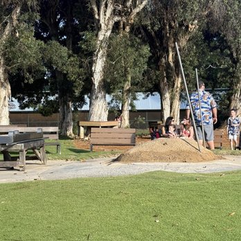Smith's Family Garden Luau - Imu - Music Venues Near Me - Kapaa, Hawaii
