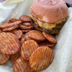 Food Groupie - Alice w/Buffalo Chips