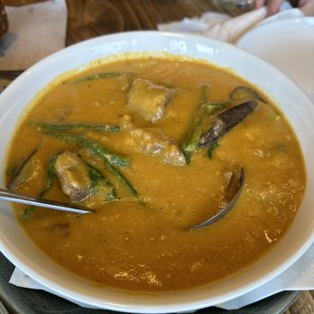 Avenida Restaurant - Kare Kare - Filipino Near Me - San Mateo, California Avenida Restaurant - Kare Kare - Filipino Near Me - San Mateo, California