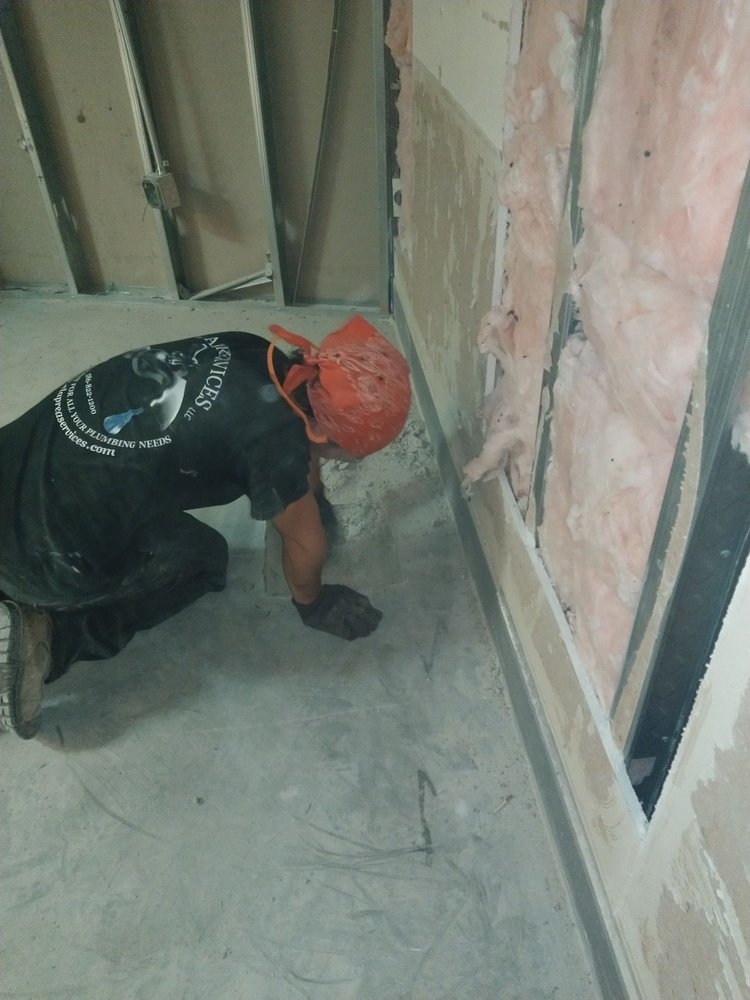 Slide of E. L. Aprea Services