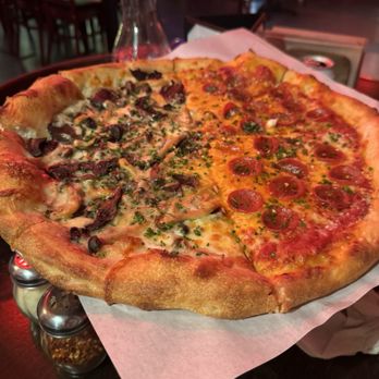 Ananas Pizzeria - Half magic mario half bird's eye honey - Pizza Near Me - Seattle, Washington Ananas Pizzeria - Half magic mario half bird's eye honey - Pizza Near Me - Seattle, Washington