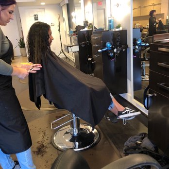 Salon Drew - Hair Salons Near Me - Long Beach, California