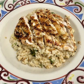 Gianni's Cafe - Four Cheese Spinach and Artichoke Risotto with Grilled Chicken - Italian Near Me - Kildeer, Illinois