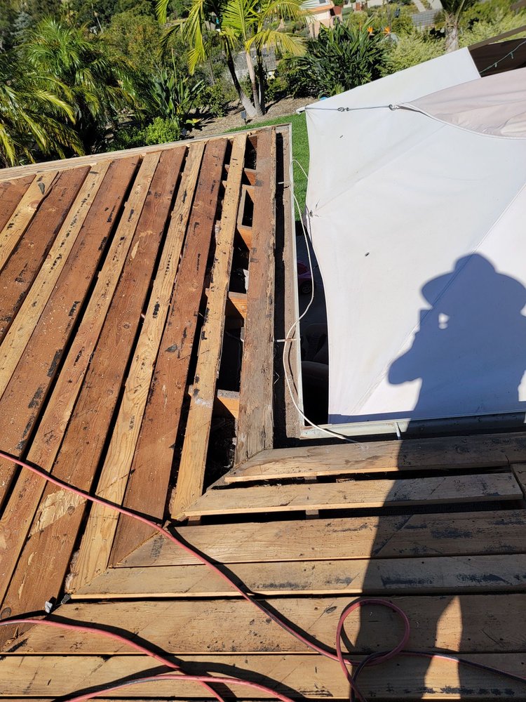 Slide of G R Roofing